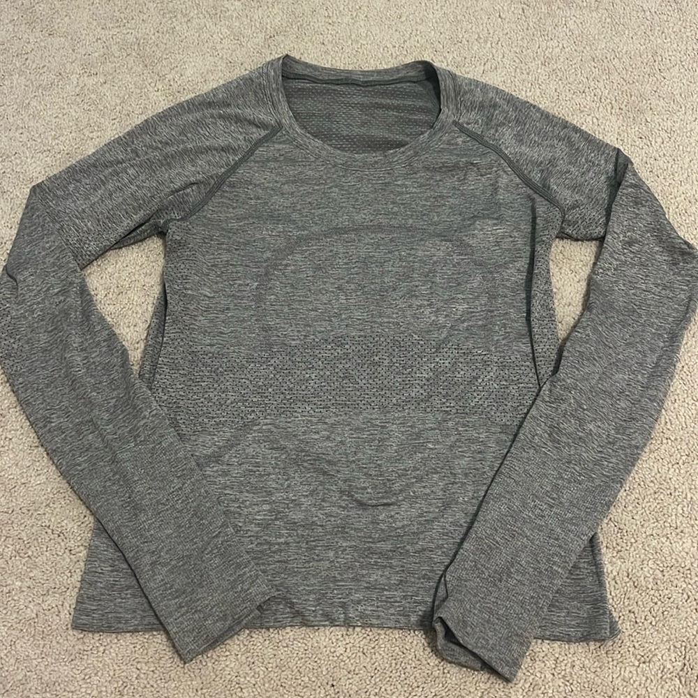 LULULEMON LONG SLEEVE GREY SWIFTLY TECH